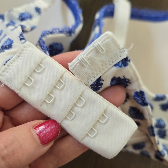 GAP love by Gap live-in pretty demi blue floral Patterned bra sz 34C - Picture 5 of 7